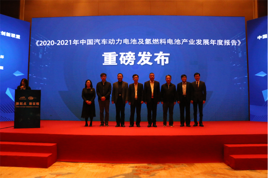 有研故事《从党史中汲取奋进力量 用心走好三步路》入选《中央企业“庆百年、爱企业、献良策、做贡献”主题活动优秀征文汇编》