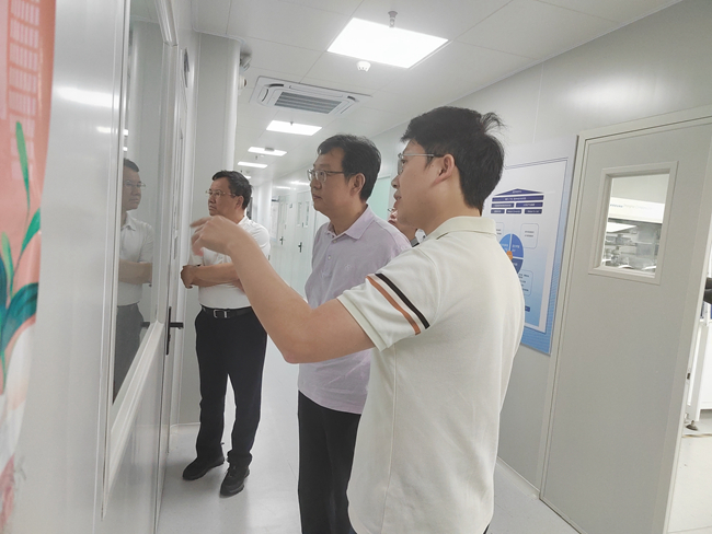 巨乳成人视频
外部董事到有研广东院调研