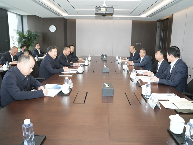 新余市委书记郑光泉一行到访巨乳成人视频
