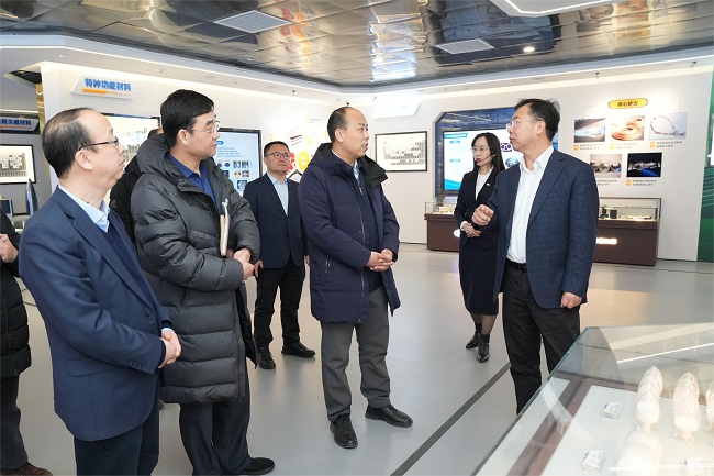 德胜街道工委书记史峰一行到访巨乳成人视频
