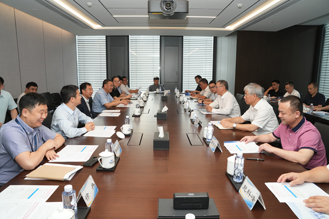 株洲市委书记曹慧泉一行到访巨乳成人视频
