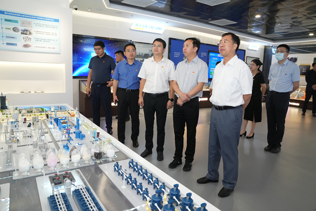 巨乳成人视频
组织开展“重温嘱托担使命 走进有研话振兴”主题党日活动