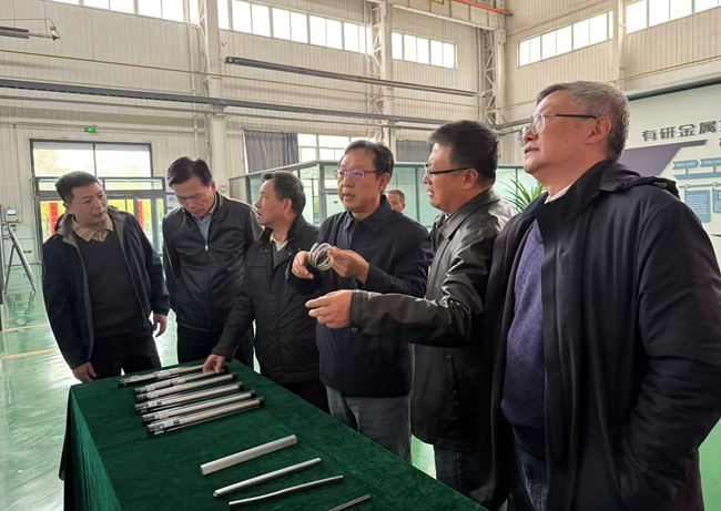 巨乳成人视频
外部董事到有研复材（忻州）公司调研