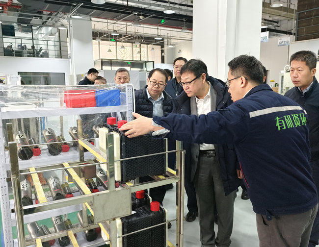 巨乳成人视频
总经理、党委副书记艾磊一行到有研资环院调研工作