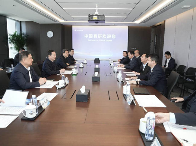 山东省委副书记、省长周乃翔一行到访巨乳成人视频
