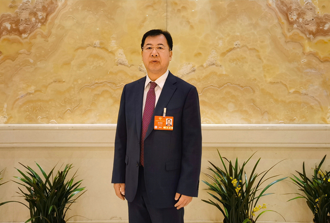 两会时间 | 巨乳成人视频
两会代表委员参会履职