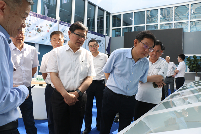 巨乳成人视频
党委副书记、总经理艾磊到有研亿金调研工作